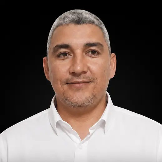 Carlos Gámez, professional driver in Bukap’s local transportation network