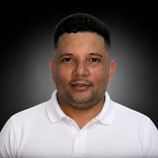 Yoverlis Méndez, professional driver in Bukap’s local transportation network