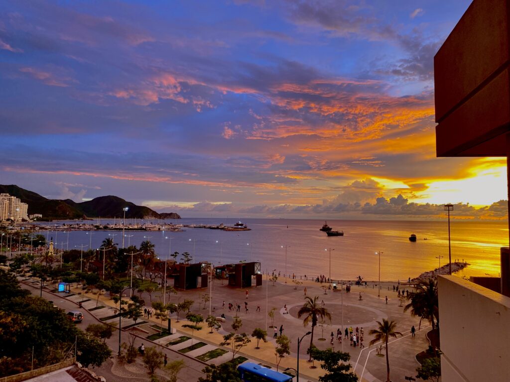 Private traveler experience in Santa Marta’s historic area
