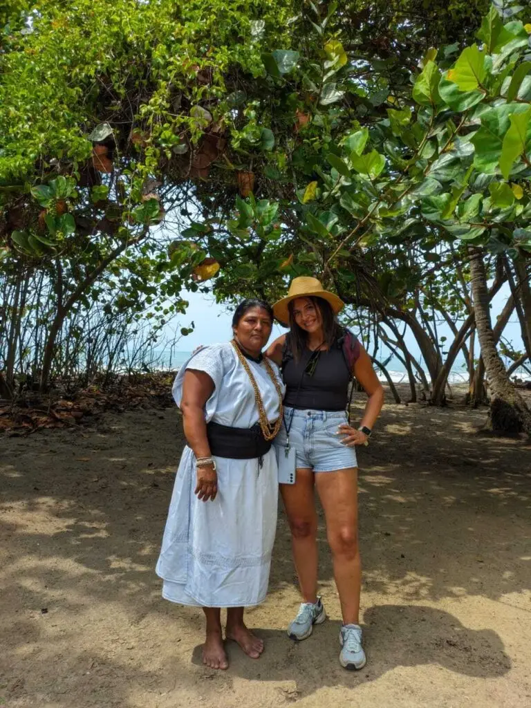Private traveler experience beside the Don Diego River